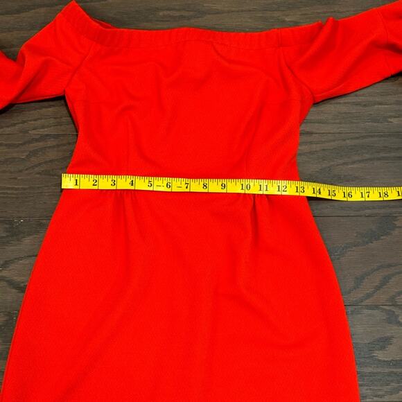 Trina by Trina Turk Off The Shoulder Red Dress with Flounce Sleeves Size 2 NWT - Picture 4 of 8